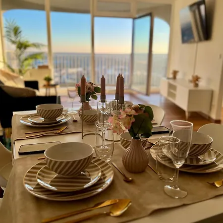 Hoteltower-suite I 23rd Floor I Fantastic View I * Augsburg