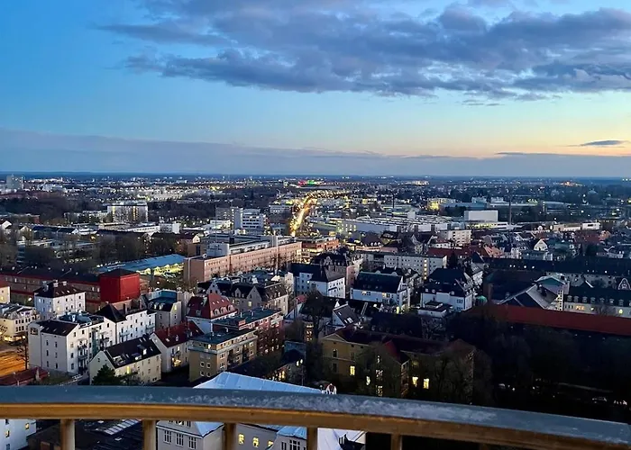 Hoteltower-suite I 23rd Floor I Fantastic View I * Augsburg